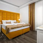 Boutique Golden Key - - 4*