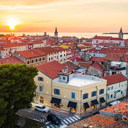 Boutique Golden Key - - Hotel 4*