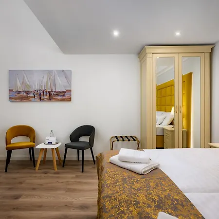 Boutique Golden Key - -