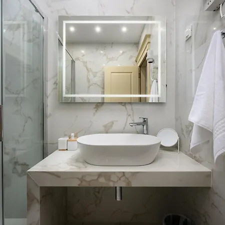 Boutique Golden Key - - 4*