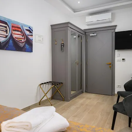 Boutique Golden Key - - Hotel 4*
