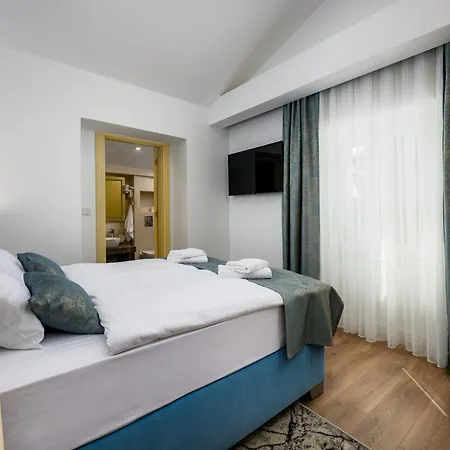 Hotel Boutique Golden Key - - 4*