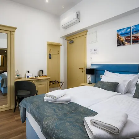 Hotel Boutique Golden Key - - 4*