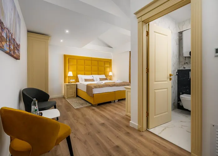 Boutique Golden Key - - 4*