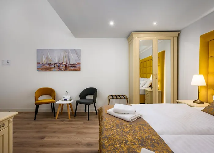 Boutique Golden Key - -