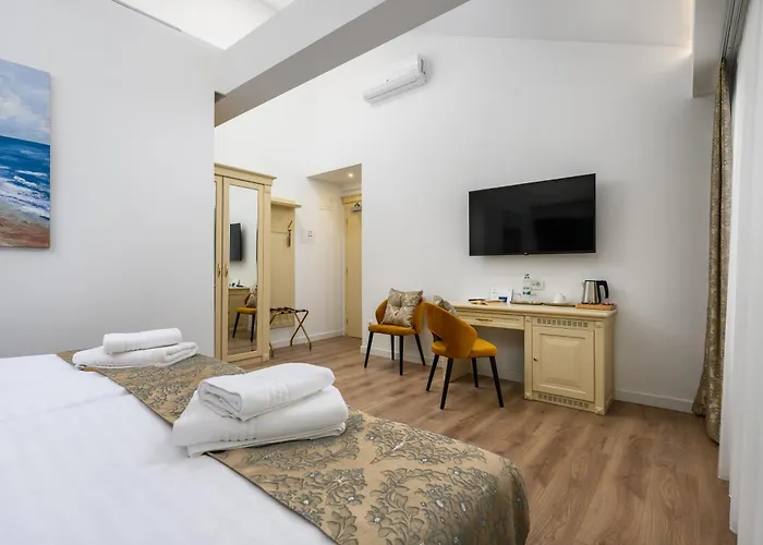Boutique Golden Key - - 4* Porec