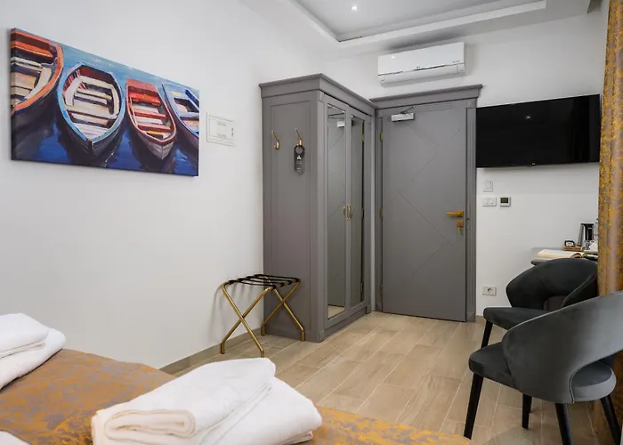 Boutique Golden Key - - Hotel 4*